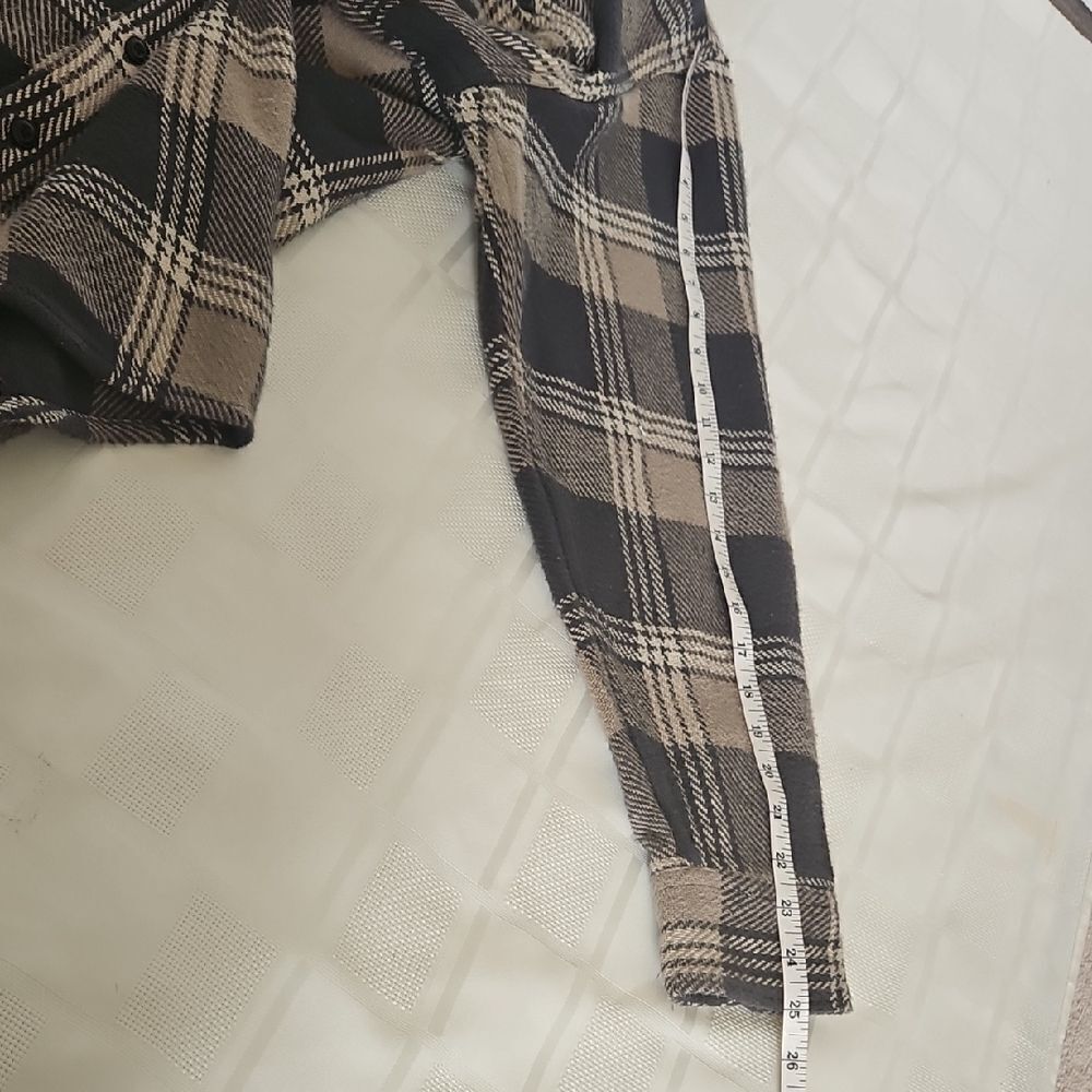 American Eagle Outfitters Black and Tan Plaid Shirt - Picture 9 of 16